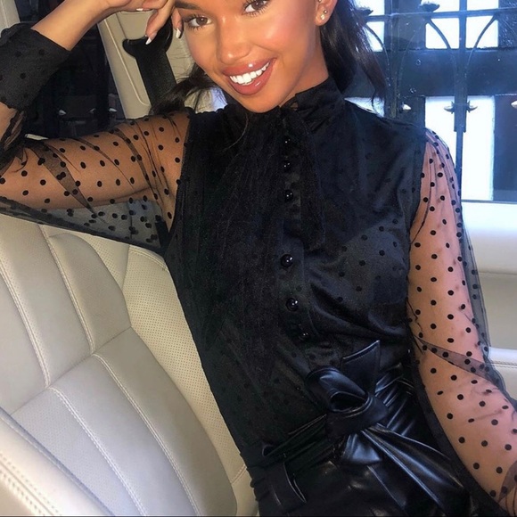 Tops - 🌿🌿Midnight Polka Dot Sheer Sleeve Blouse🌿🌿